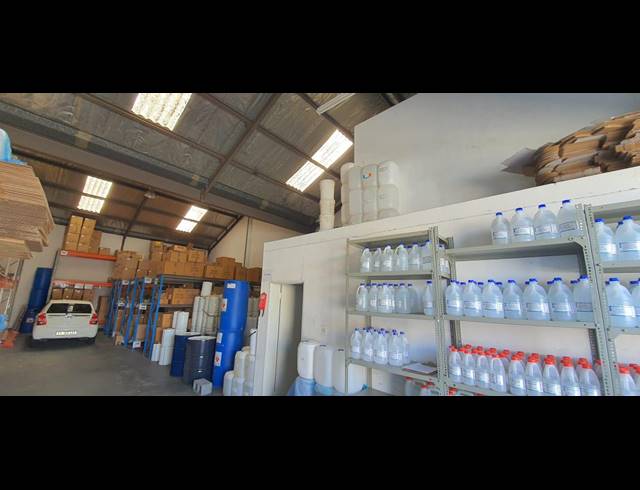 210M² WAREHOUSE TO LET IN AIRPORT INDUSTRIA